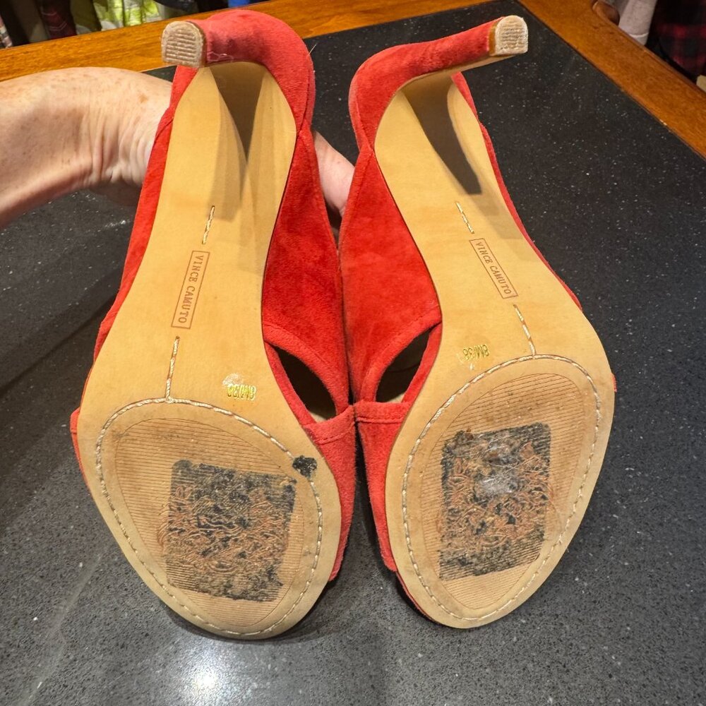 Vince Camuto Kizzia Mule In Cherry Red Suede - Picture 5 of 8